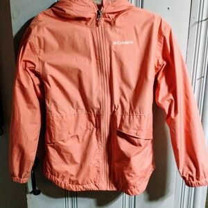 Columbia Orange Raincoat with Hood and Lightweight Water-Resistant Fabric
